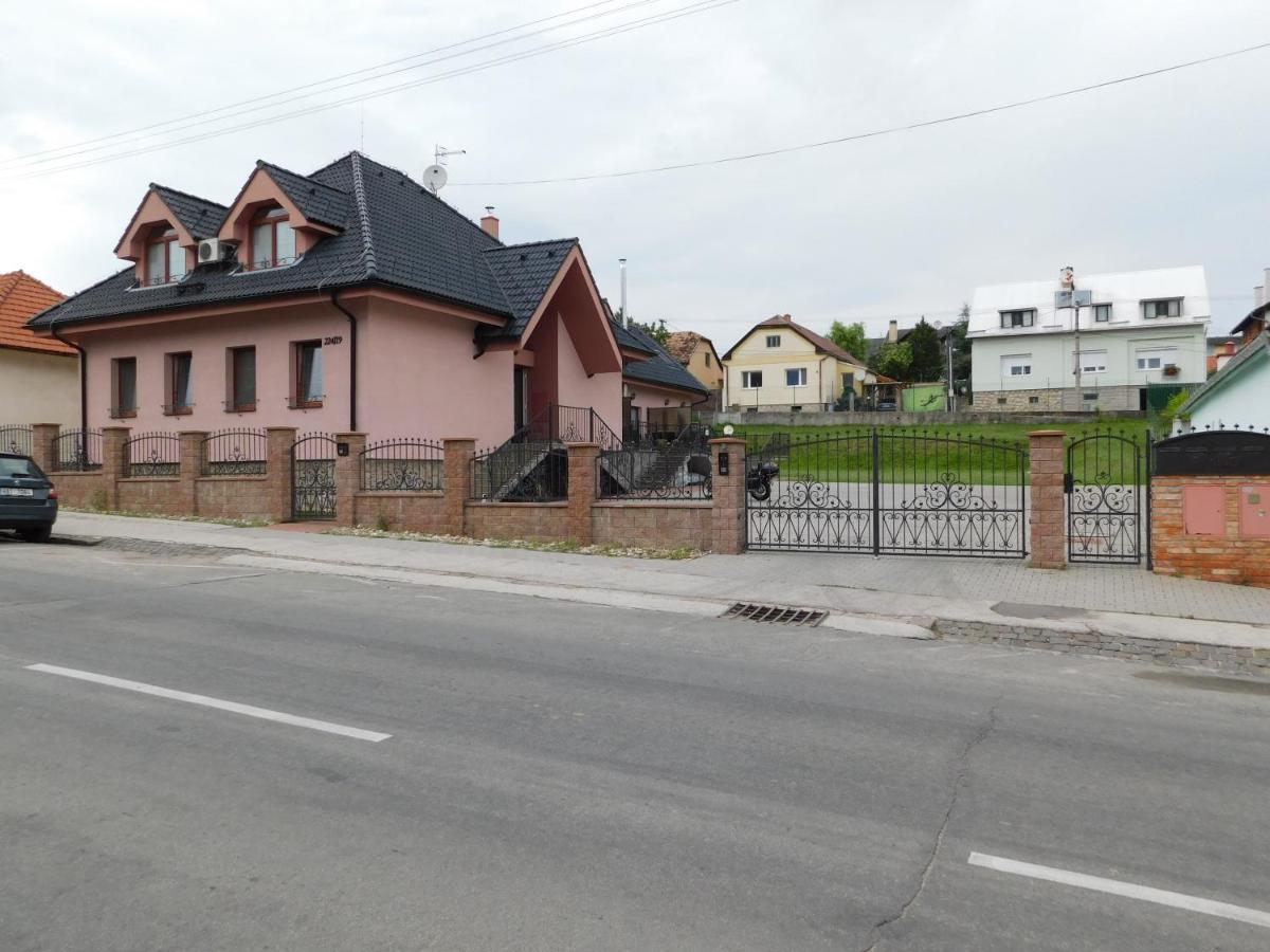 Apartmánový Penzión Bojnice Exterior foto